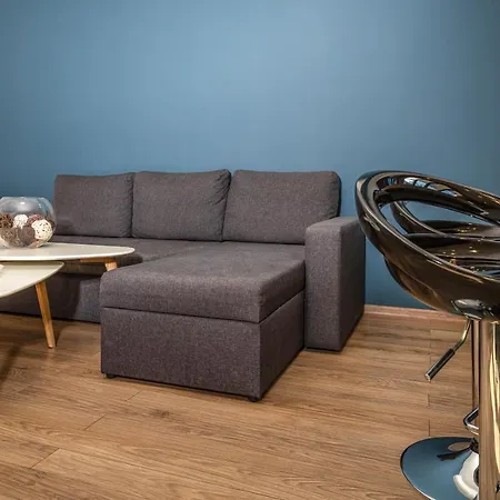 Beautiful 1bd Flat With A Parking Spot In The Centre Apartment